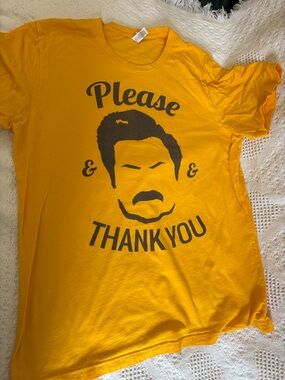 Vintage tee TV show Parks and Recreation